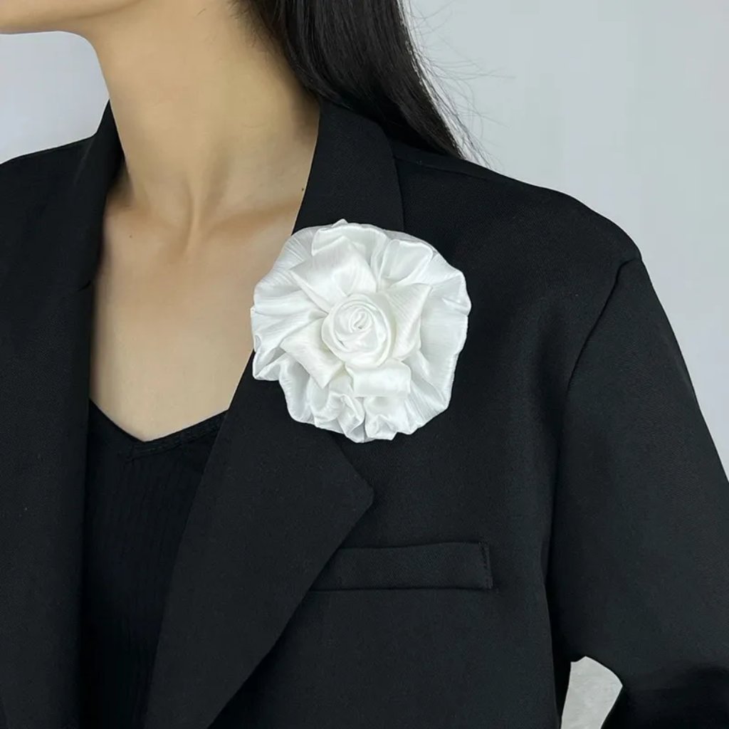 Elegant Flower Brooch Hair Clip White Satin Fabric Rose Brooch Lapel Weddding